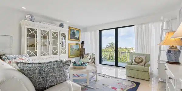 2275 S Ocean