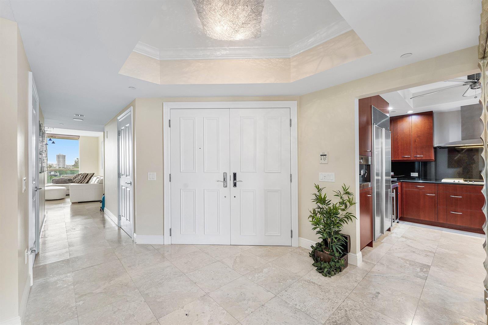 Image 3: 003-6000IslandBoulevard-604-Aventura-FL-