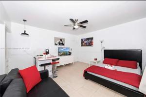 1021 Euclid Ave Unit 10