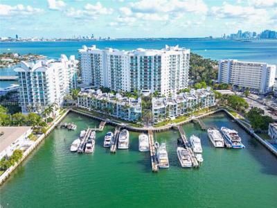 7900 Harbor Island Dr
