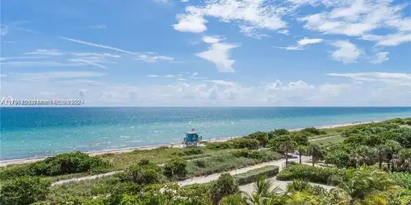 9341 Collins Ave