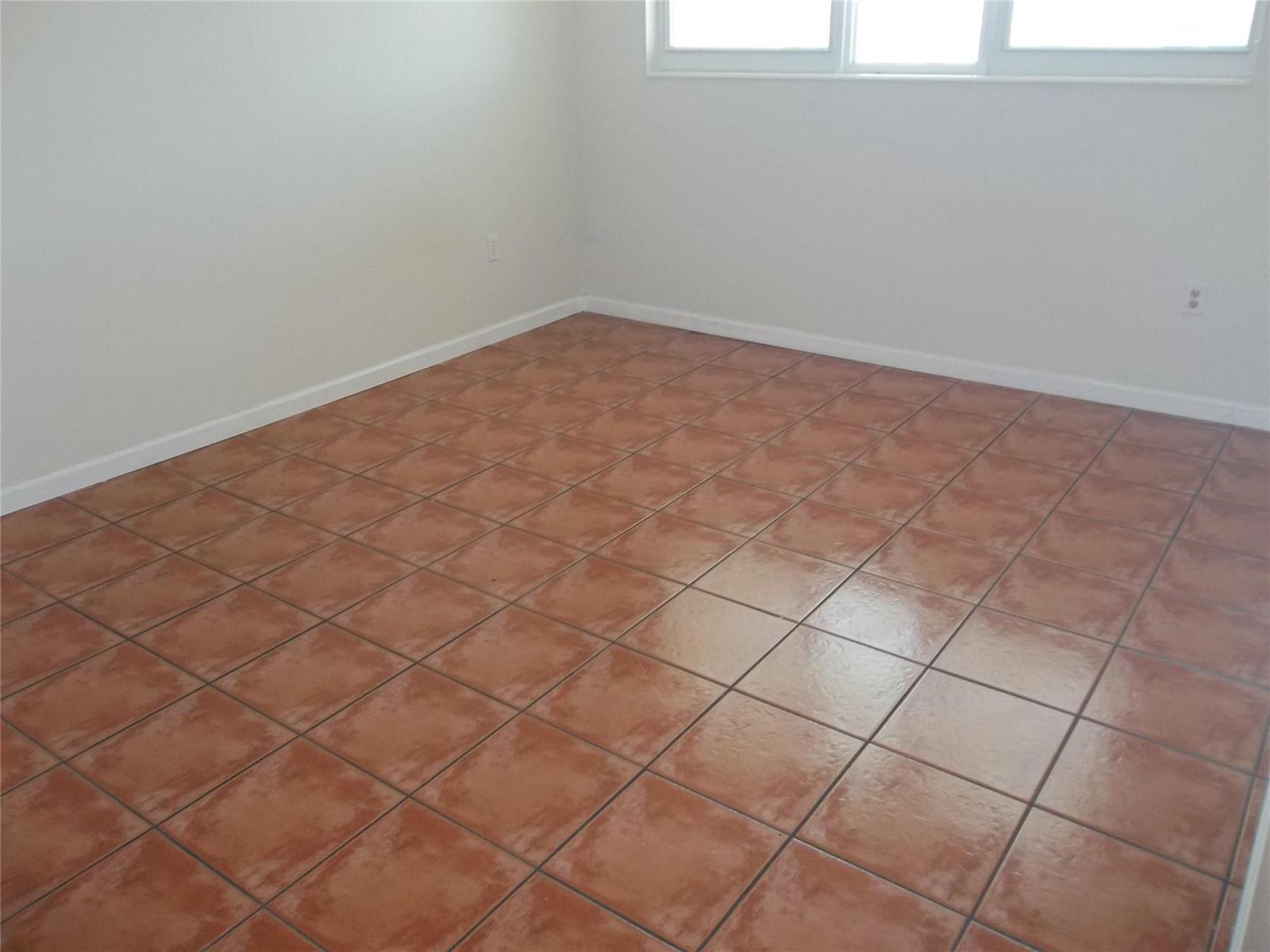 Image 4: Photo 4