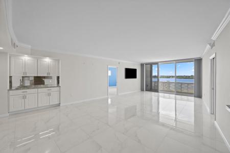 2760 S Ocean