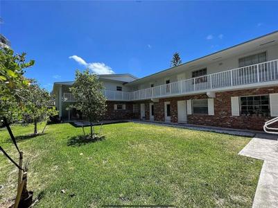 100 Sunrise Dr
