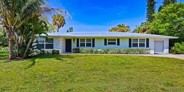 381 SE Edgewood