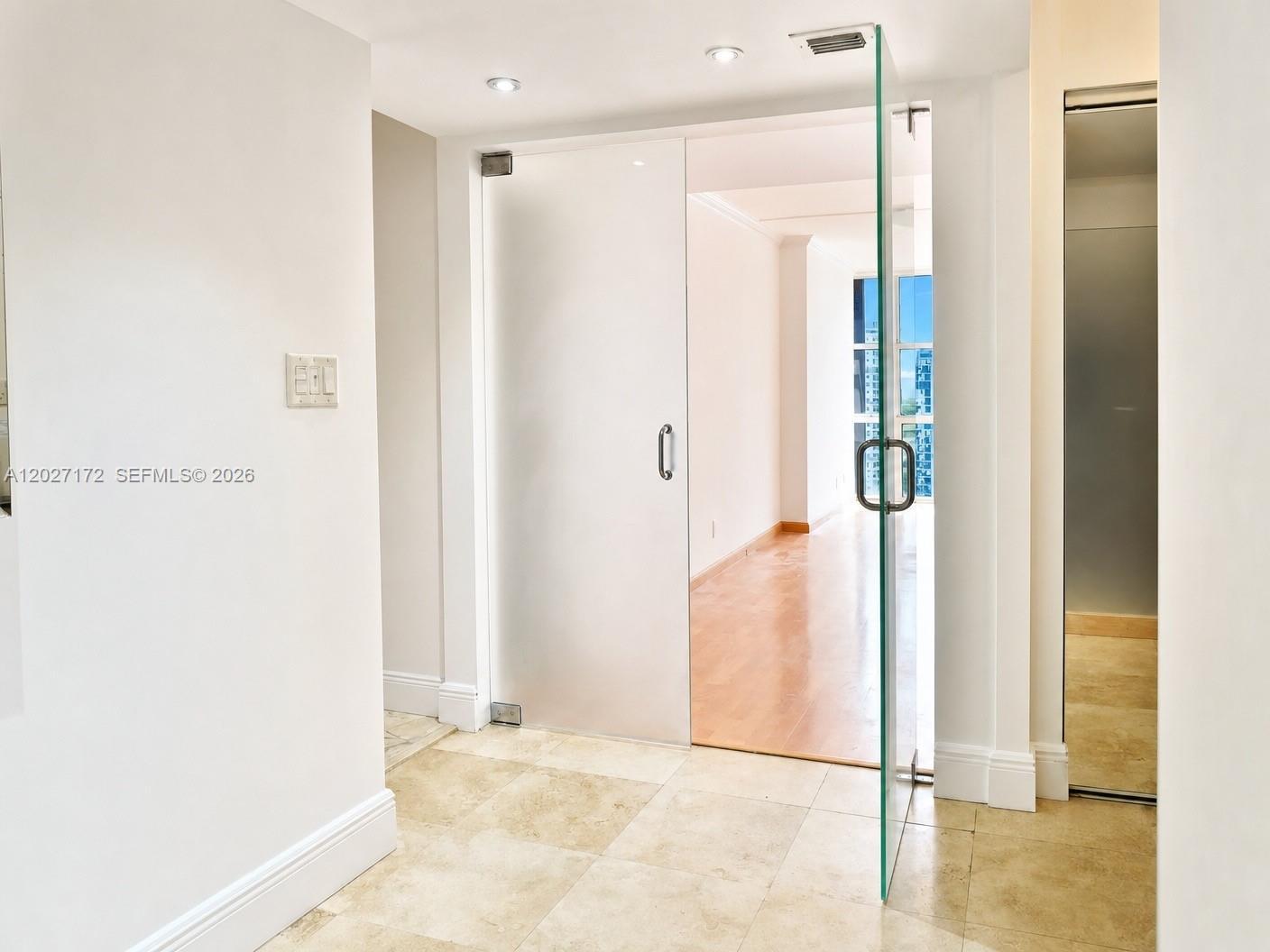 Image 3: Master Bedroom bath entry