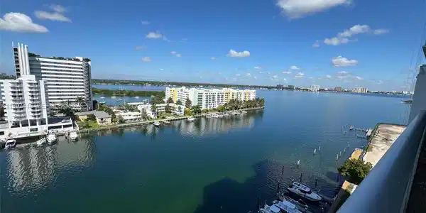 Image 3: Balcony view