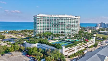 1 N Ocean Blvd