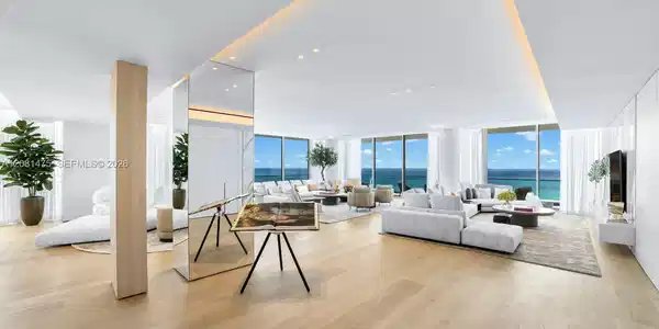 10203 Collins Ave