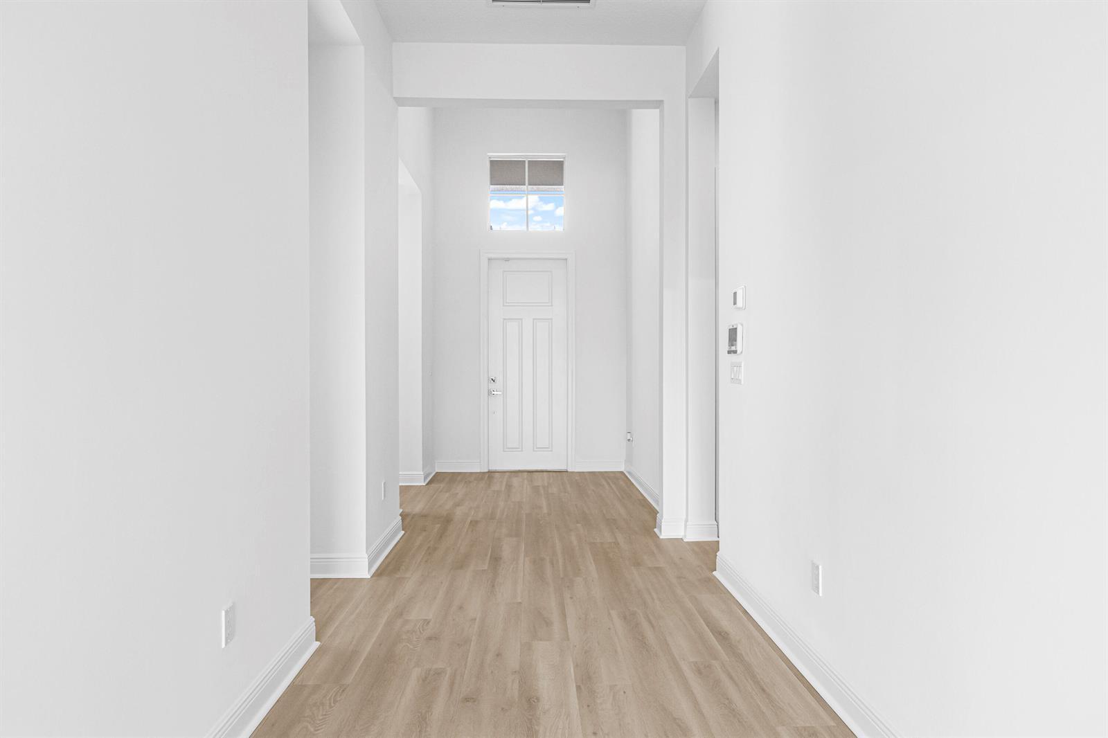 Image 3: Entry