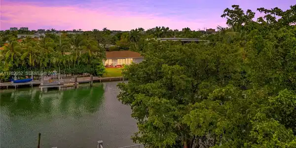 10000 W Bay Harbor Dr