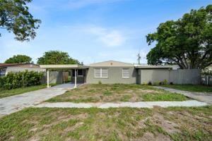 141 SW 6th Dr SW