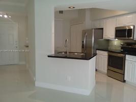 3115 NE 184th St Unit 4105