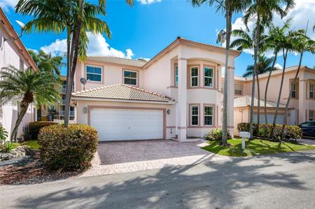 208 SE 15th St