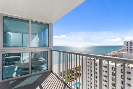 2655 Collins Ave