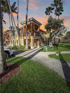 945 NE 34th Ave