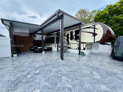 325 Calusa Street #409