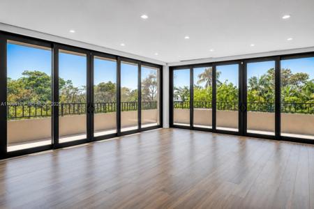 151 Crandon Blvd