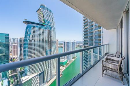 475 Brickell Ave