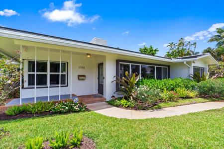 1705 NE 26th