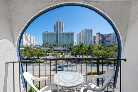 3909 N Ocean