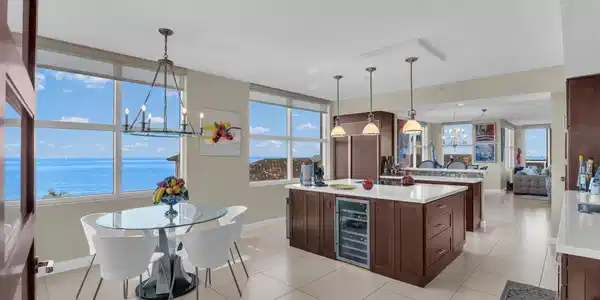 2110 N Ocean