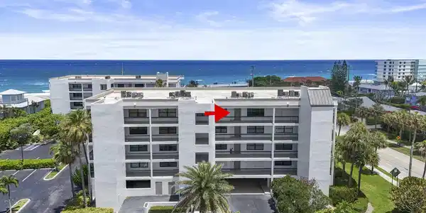 1045 Ocean