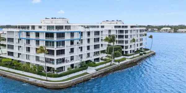 2155 Ibis Isle