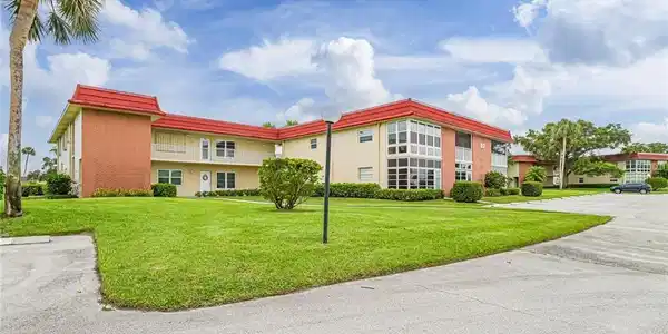 97 Spring Lake