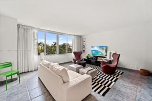 1000 West Ave Unit 304