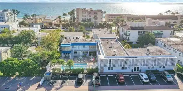 4228 N Ocean Dr