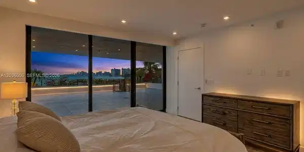 Image 4: Primary Bed with Views