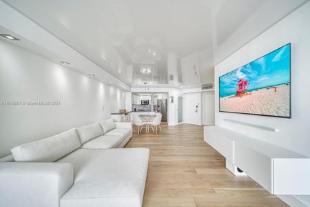 6767 Collins Ave