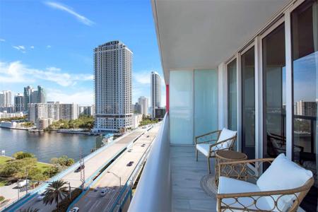 2602 E Hallandale Beach Blvd