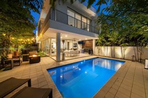 1200 Palm Trl Unit B