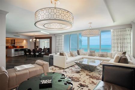 10295 Collins Ave