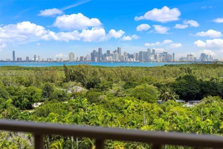 155 Ocean Lane Dr
