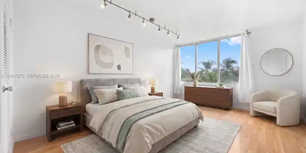 Image 4: Virtual Staging