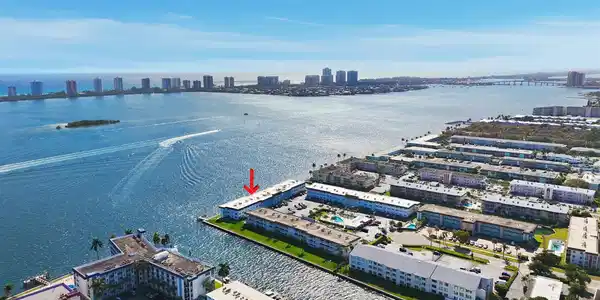100 Shore