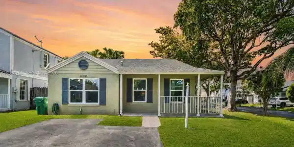 10003 SW 223rd Ter