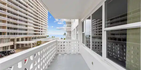 4010 Galt Ocean