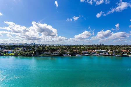 5600 Collins Ave