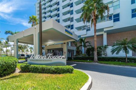 2899 Collins Ave