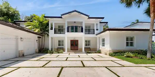 6425 SW 84th St