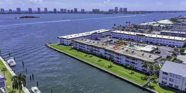 111 Shore