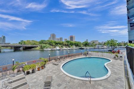 300 Diplomat Pkwy