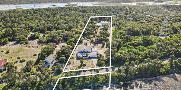 7803 S Indian River