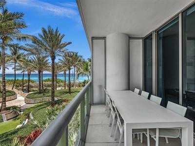 6799 Collins Ave