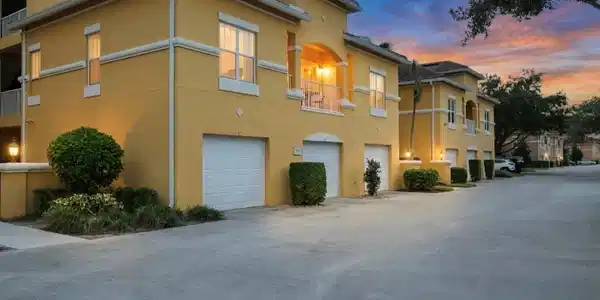 5015 Fairways