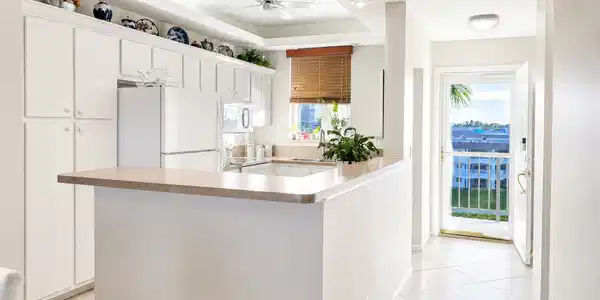 100 Paradise Harbour